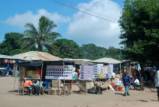 Zigarettenverkauf an der Strasse in Mosambik 
