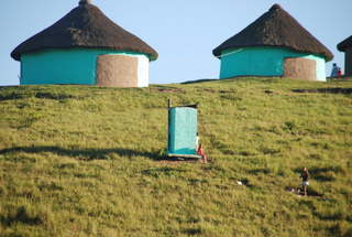 Xhosa Huser mit Toilette